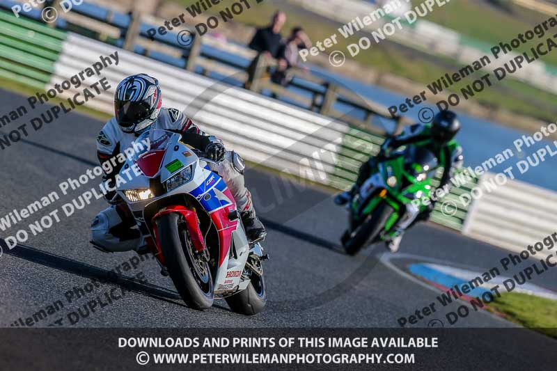PJM Wedding Photography;enduro digital images;event digital images;eventdigitalimages;mallory park;mallory park photographs;mallory park trackday;mallory park trackday photographs;no limits trackdays;peter wileman photography;racing digital images;trackday digital images;trackday photos